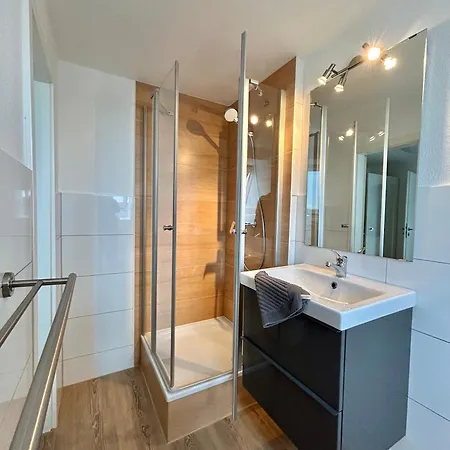 Apartament West